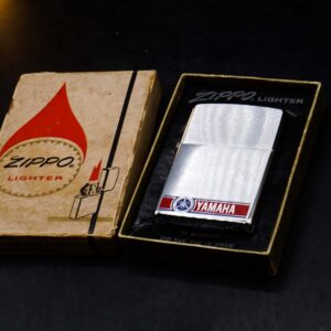 Zippo Xưa 1977 – Brushed Chrome – Yamaha 1
