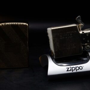 Zippo Xưa 1979 – Gold Plate Golden Elegance – Diagonal Swirl Regular 10
