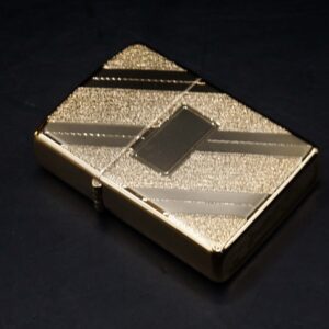 Zippo Xưa 1979 – Gold Plate Golden Elegance – Diagonal Swirl Regular 11