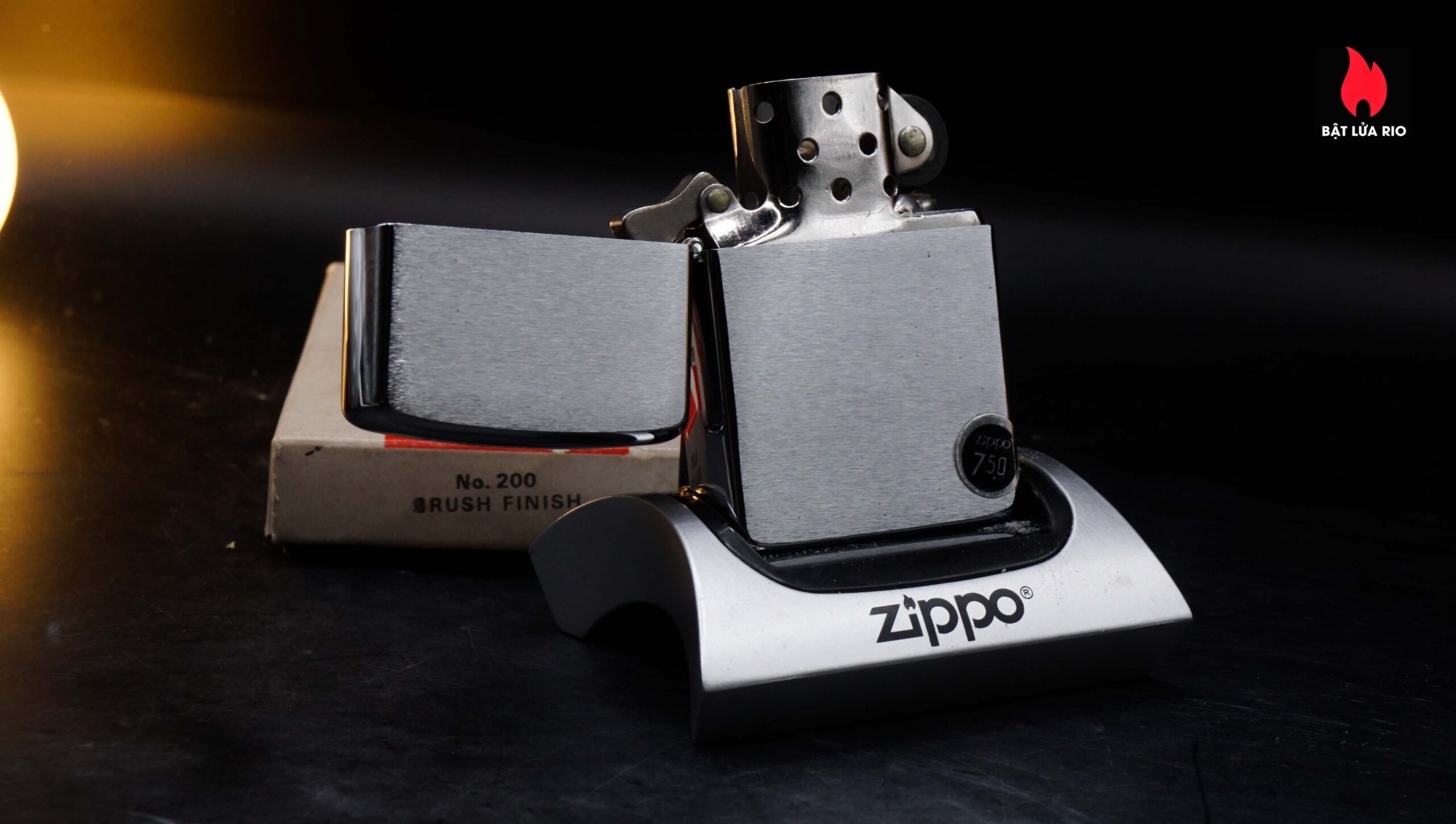 Zippo Xưa 1984 – Plain – Trơn 2 mặt – Brushed Chrome – New 50 Zippo Xưa 1984 – Plain – Trơn 2 mặt – Brushed Chrome – New 7