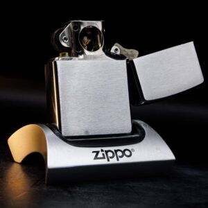 Zippo 2001 – Pipe Lighter – Brush Chrome 2