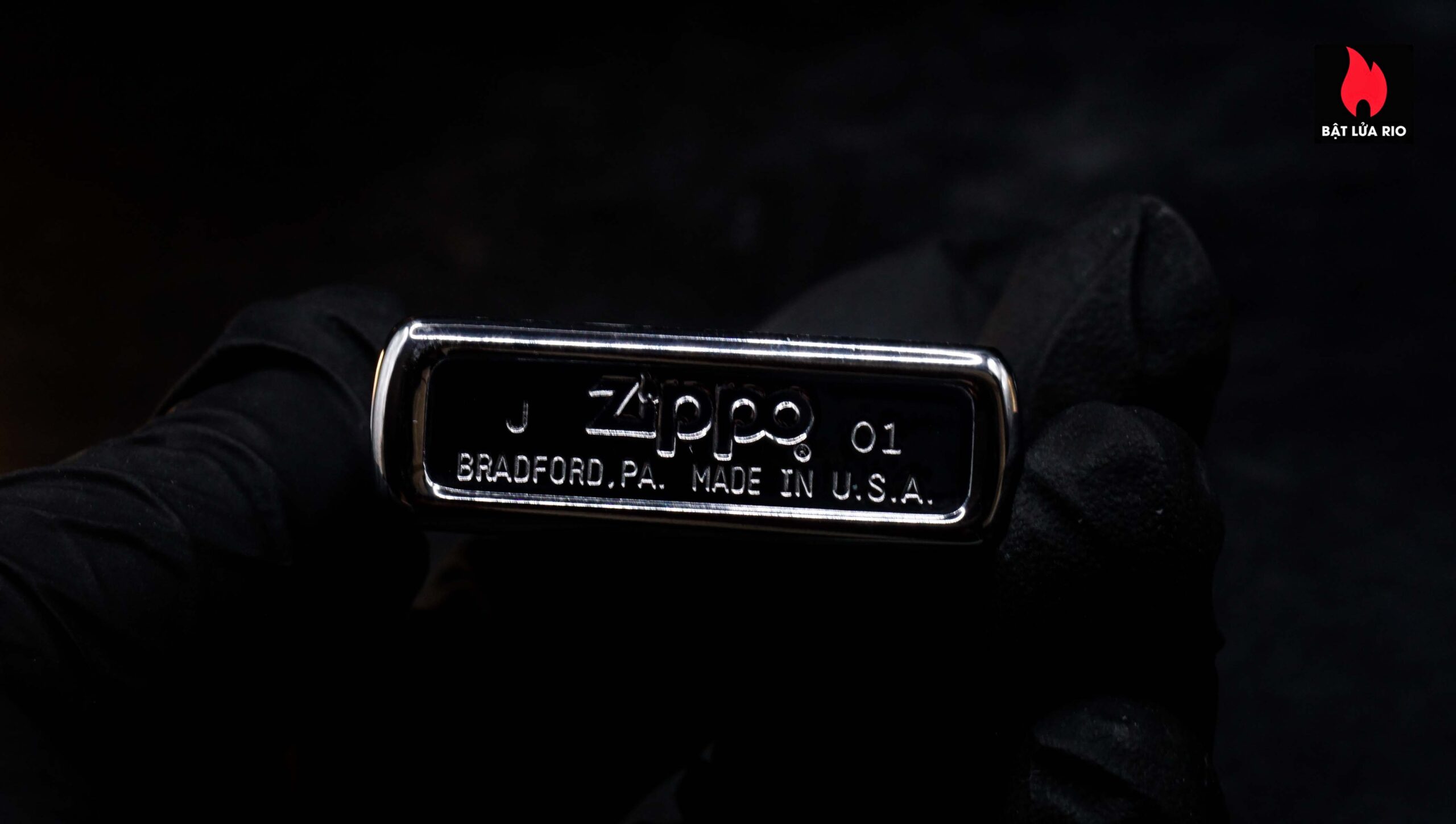 Zippo 2001 – Pipe Lighter – Brush Chrome 6