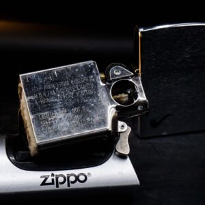 Zippo 2001 – Pipe Lighter – Brush Chrome 8