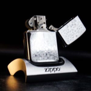 Zippo La Mã 1995 – Zippo High Polished Chrome – Truss Me Soho NYC – Skull Series #4 9
