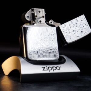 Zippo La Mã 1995 – Zippo High Polished Chrome – Truss Me Soho NYC – Skull Series #5 2