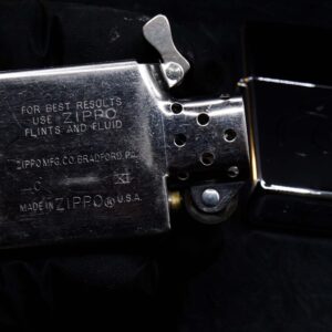 Zippo La Mã 1995 – Zippo High Polished Chrome – Truss Me Soho NYC – Skull Series #5 4