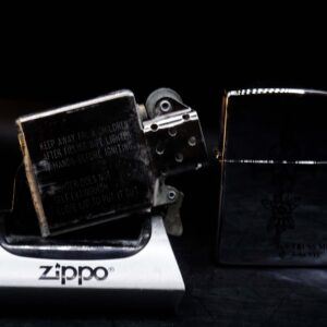 Zippo La Mã 1997 – Zippo High Polished Chrome – Truss Me Soho NYC – Skull Series #3 7