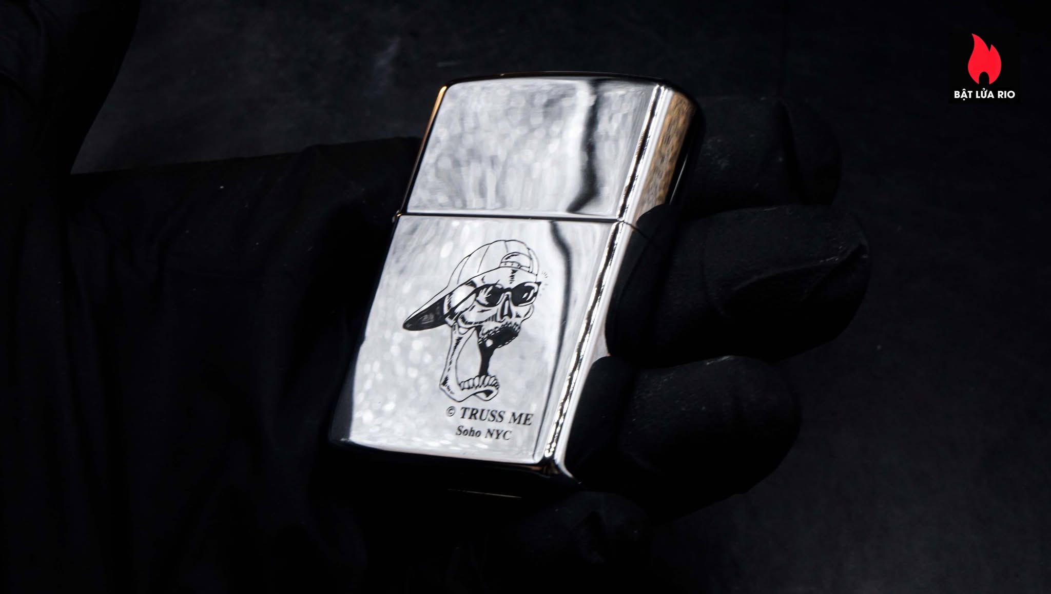 Zippo La Mã 1997 – Zippo High Polished Chrome – Truss Me Soho NYC – Skull Series #7 7