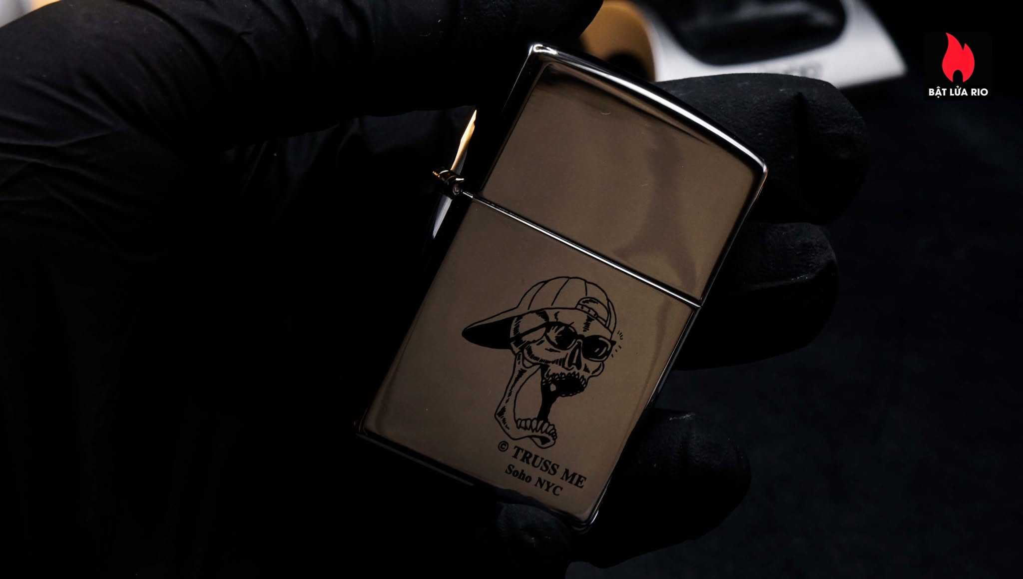Zippo La Mã 1997 – Zippo High Polished Chrome – Truss Me Soho NYC – Skull Series #7 9