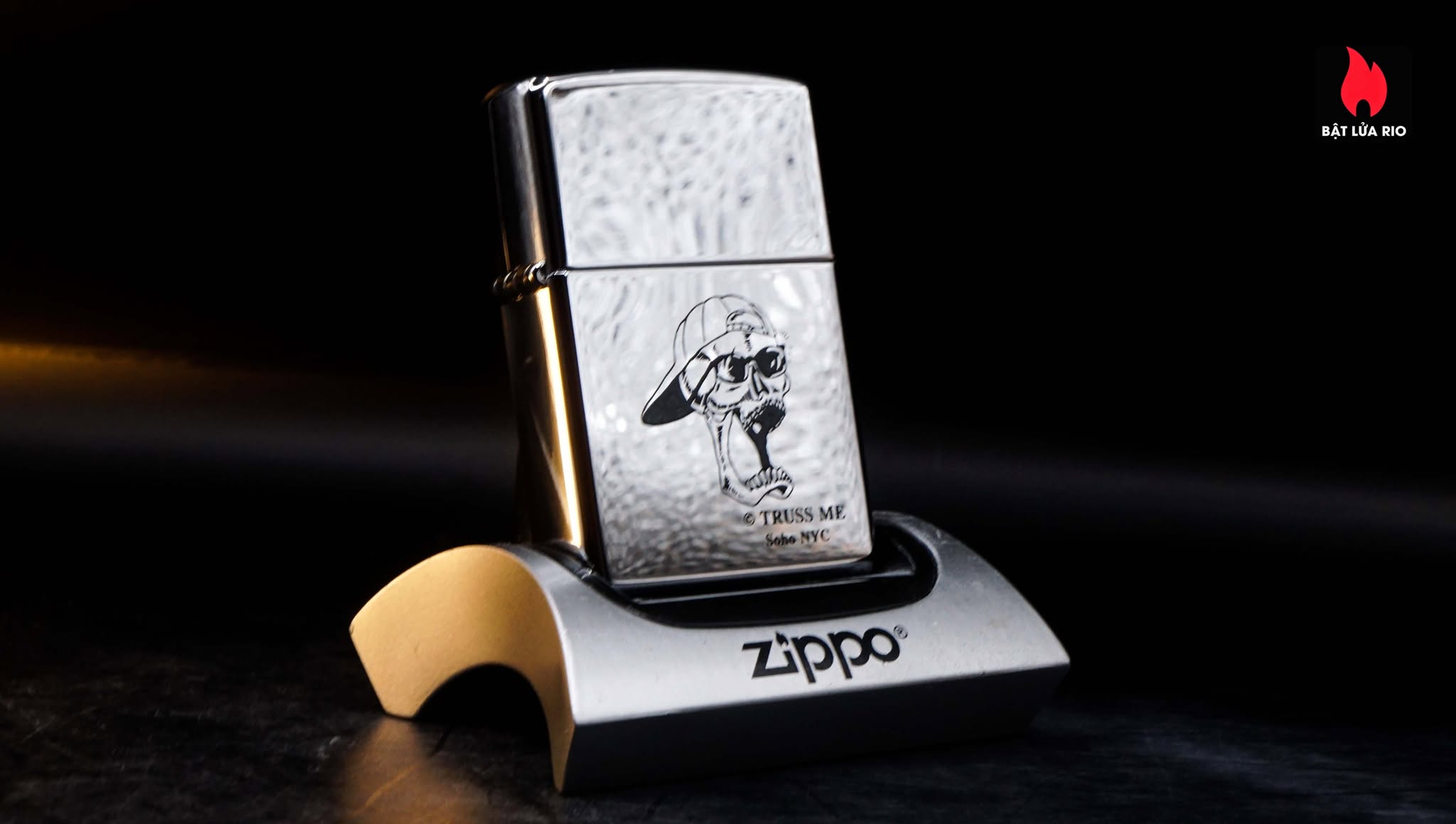 Zippo La Mã 1997 – Zippo High Polished Chrome – Truss Me Soho NYC – Skull Series #7