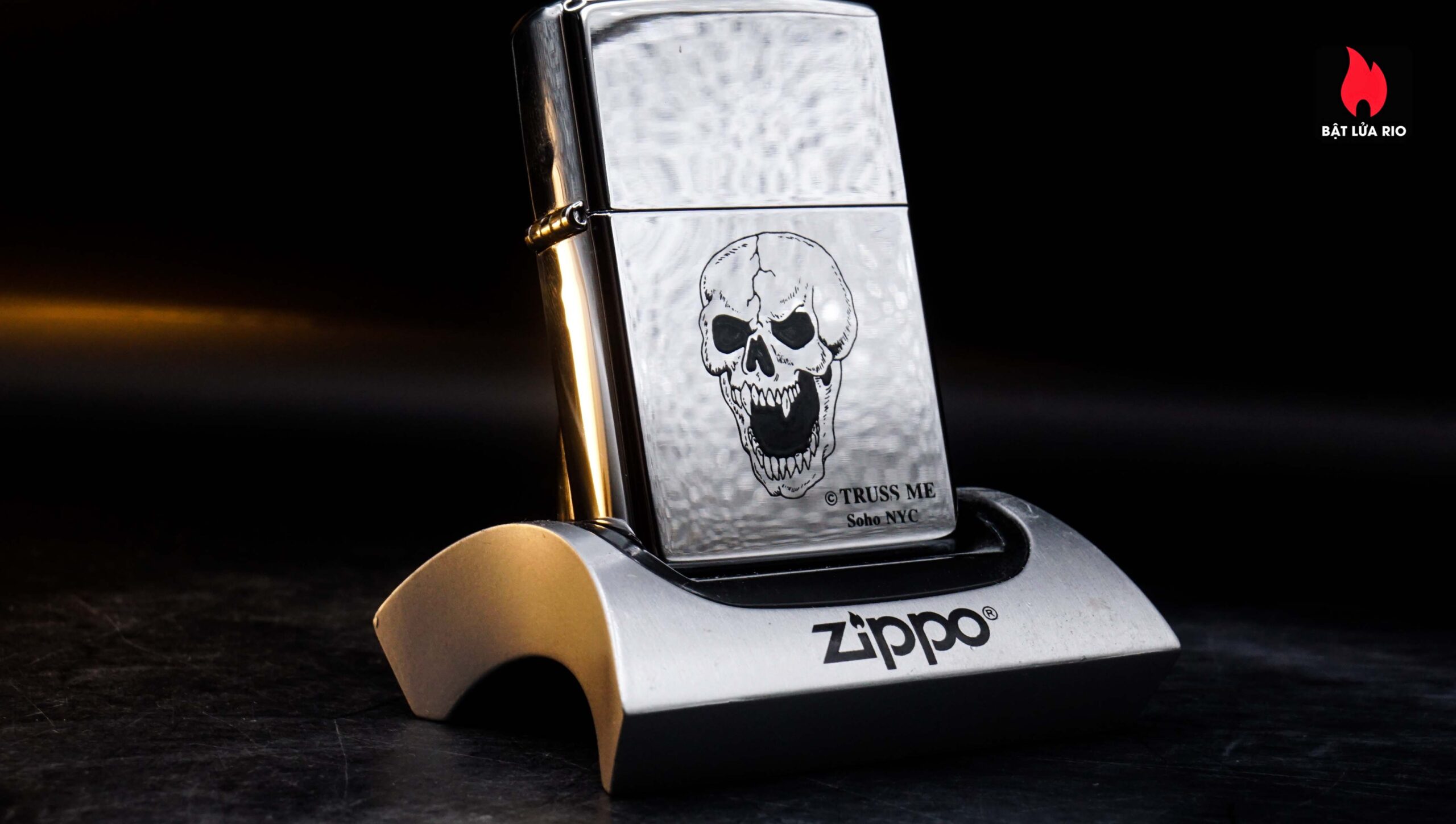 Zippo La Mã 1998 – Zippo High Polished Chrome – Truss Me Soho NYC – Skull Series #6