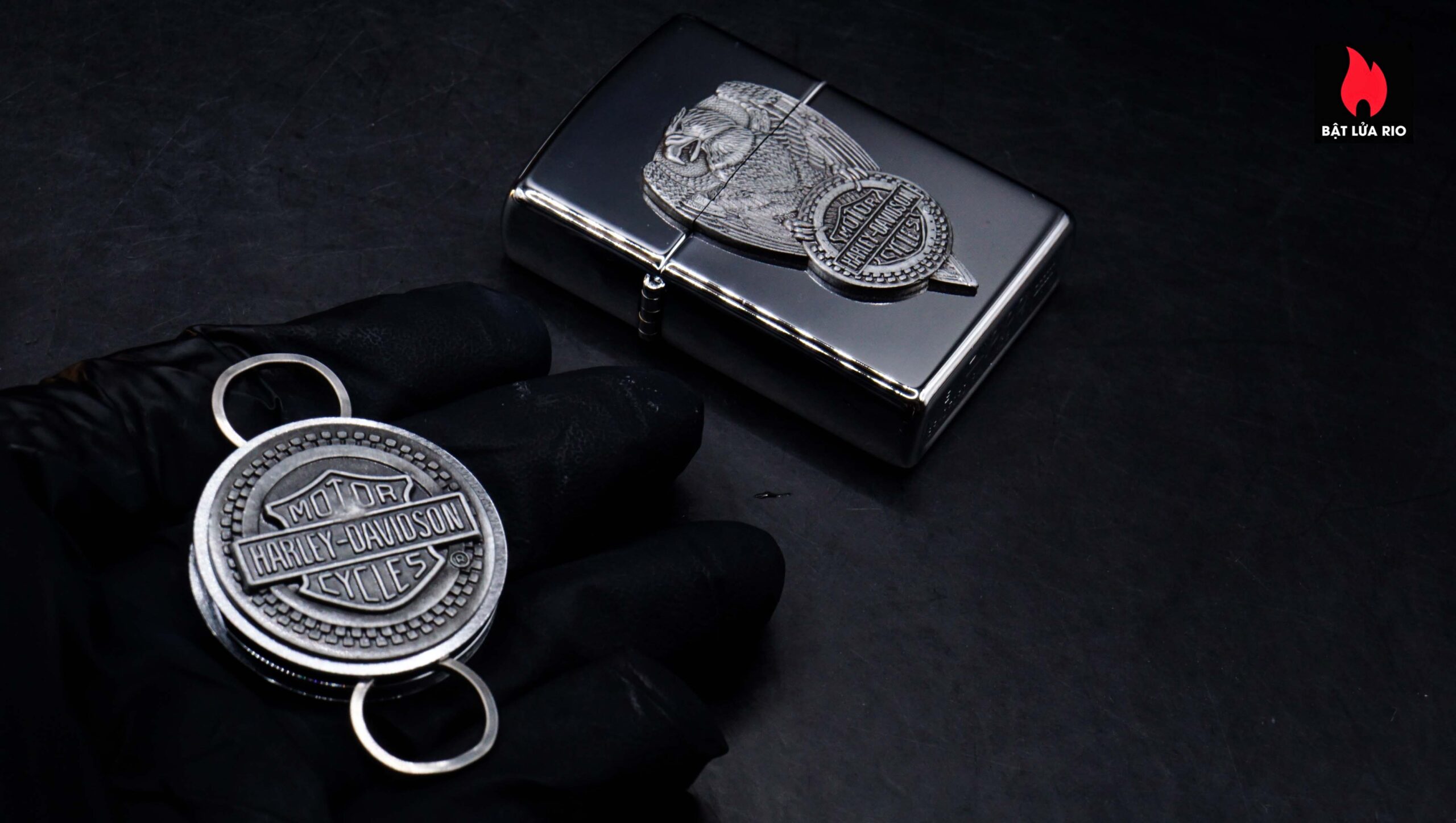 Zippo Set 1997 – Harley Davidson – Eagle on Tire Lighter/Keyholder Gift S 15