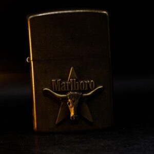 Zippo La Mã 1988 – Marlboro Longhorns – Đồng Nguyên Khối 11