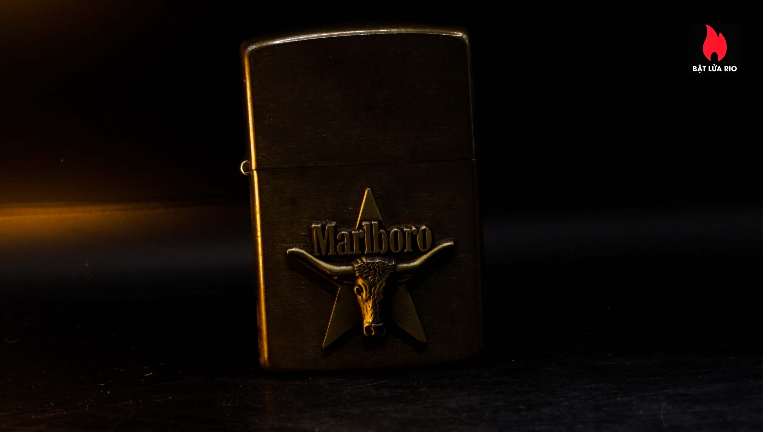 Zippo La Mã 1988 – Marlboro Longhorns – Đồng Nguyên Khối 11