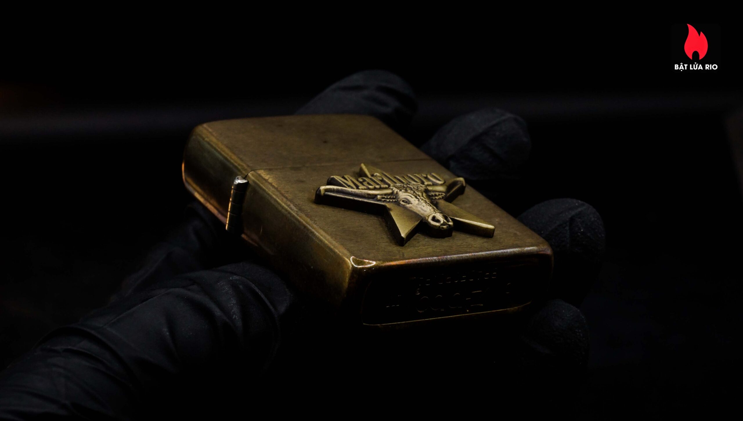 Zippo La Mã 1988 – Marlboro Longhorns – Đồng Nguyên Khối 14
