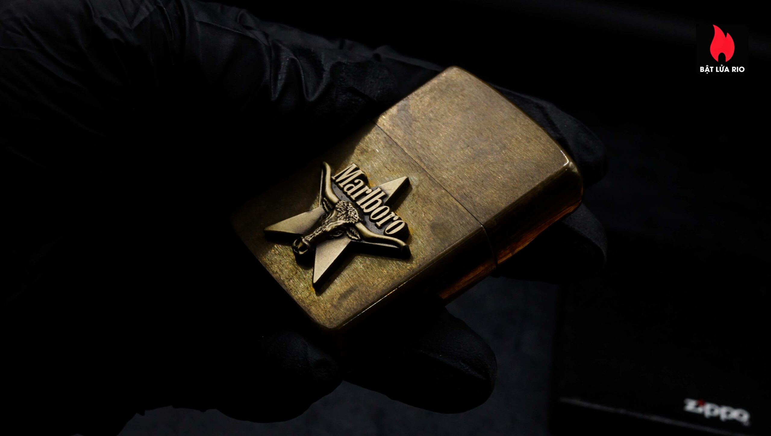 Zippo La Mã 1988 – Marlboro Longhorns – Đồng Nguyên Khối 17