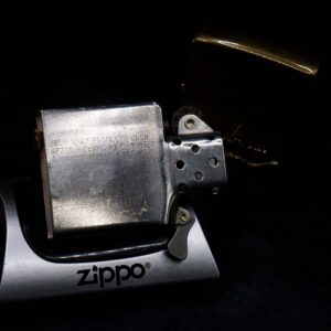 Zippo La Mã 1988 – Marlboro Longhorns – Đồng Nguyên Khối 19