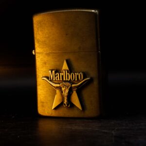 Zippo La Mã 1988 – Marlboro Longhorns – Đồng Nguyên Khối 22