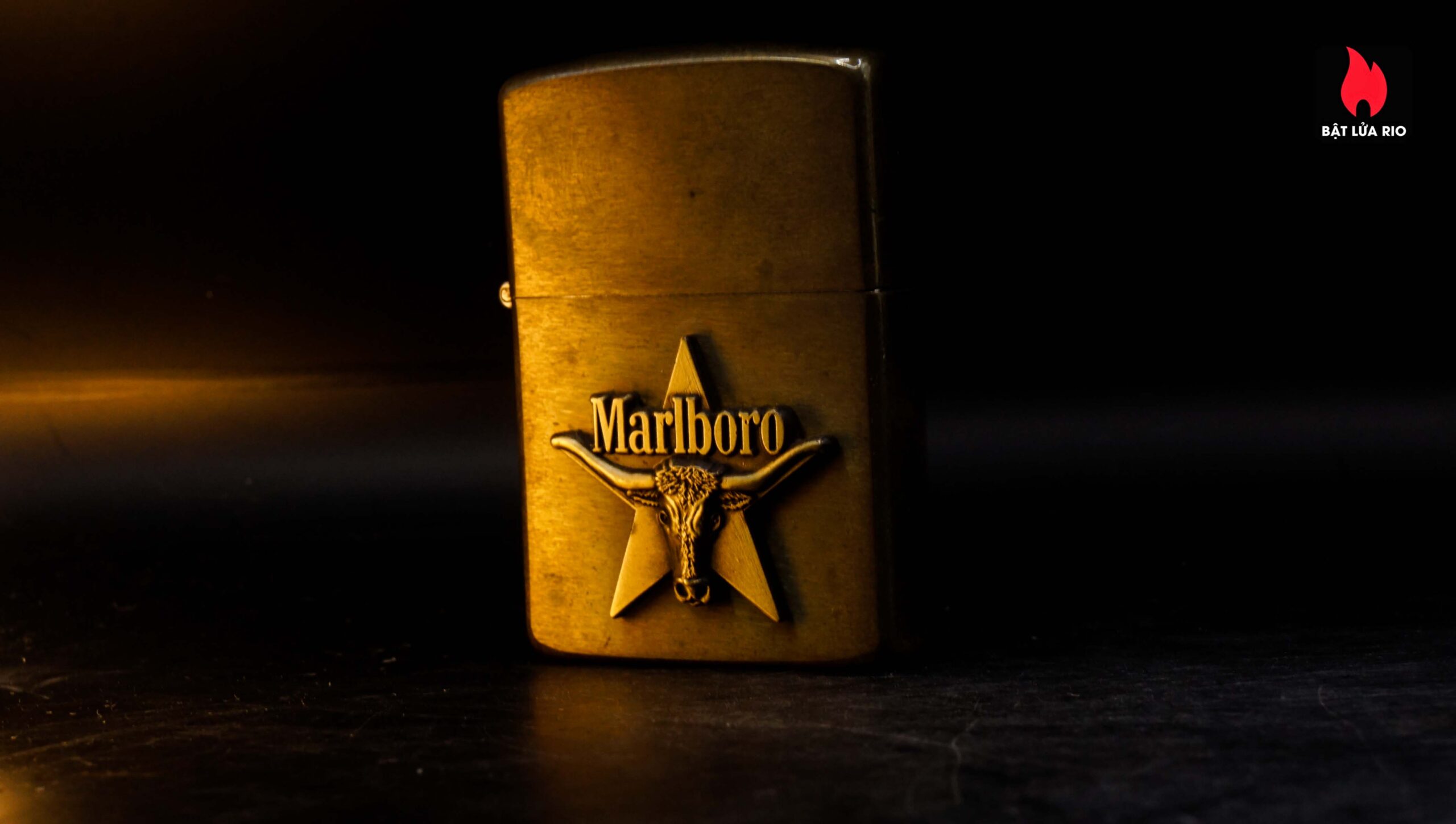 Zippo La Mã 1988 – Marlboro Longhorns – Đồng Nguyên Khối 22