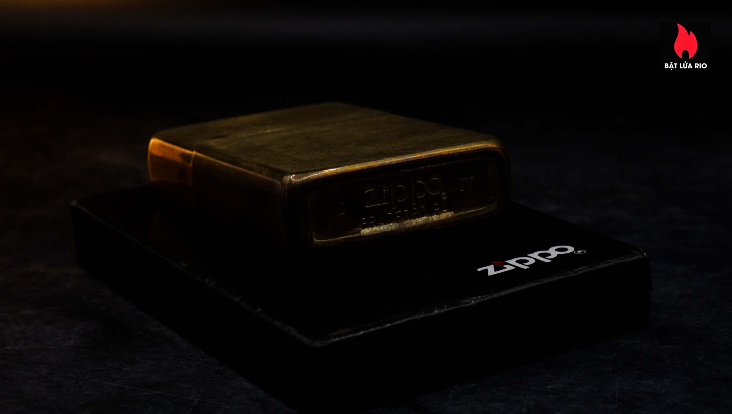 Zippo La Mã 1988 – Marlboro Longhorns – Đồng Nguyên Khối 24