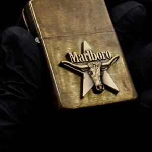 Zippo La Mã 1988 – Marlboro Longhorns – Đồng Nguyên Khối 8
