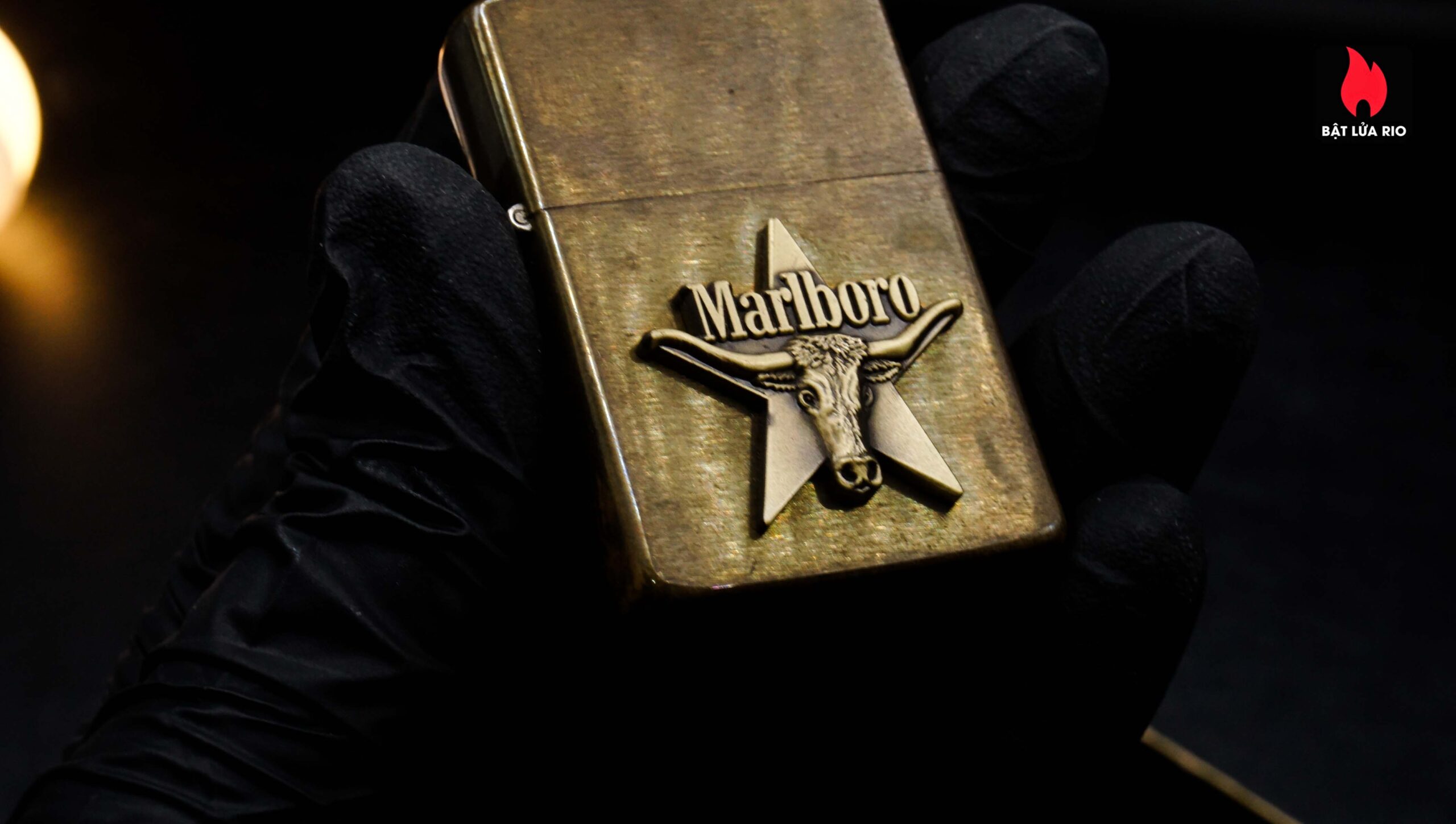 Zippo La Mã 1988 – Marlboro Longhorns – Đồng Nguyên Khối 8