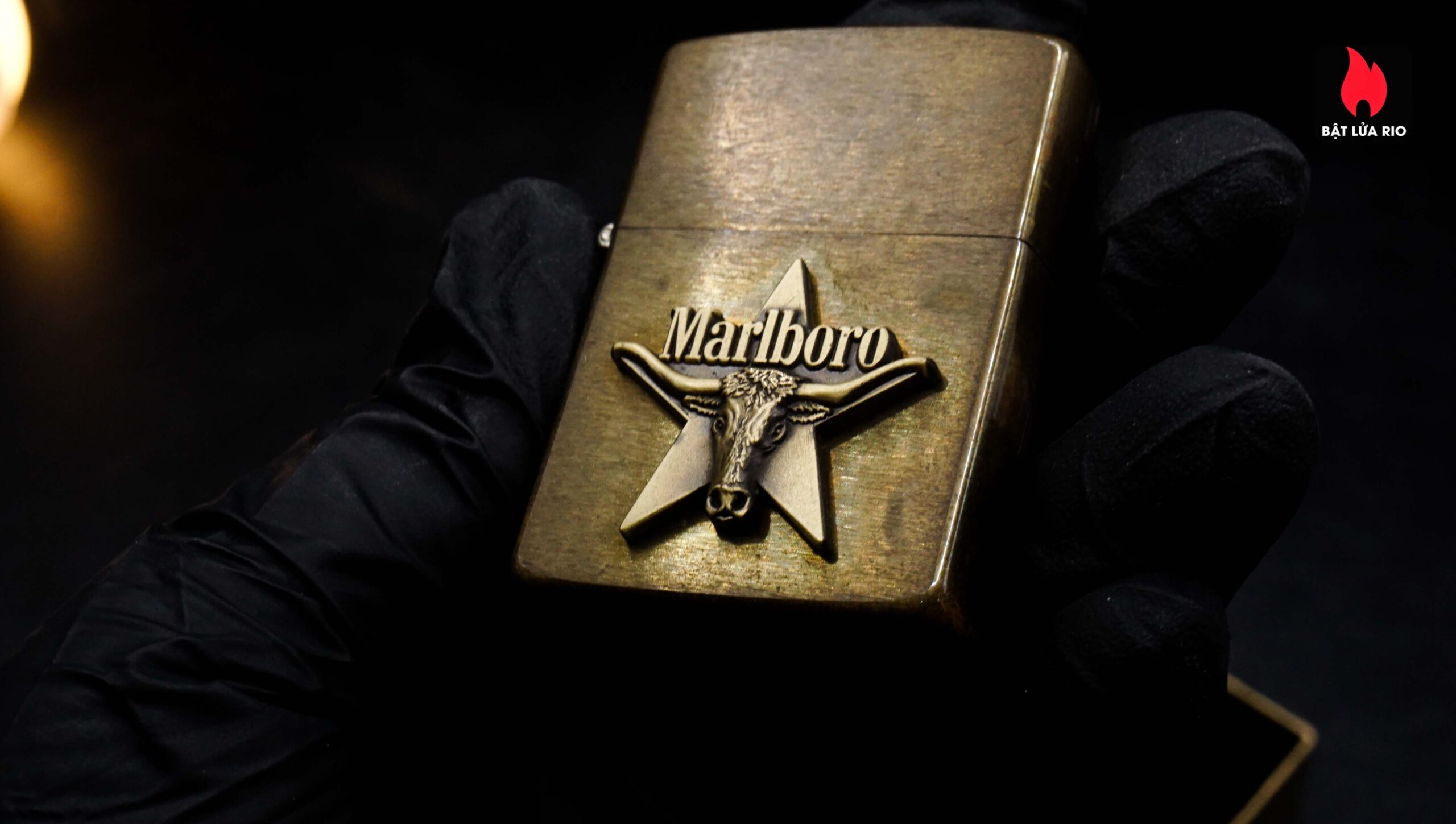 Zippo La Mã 1988 – Marlboro Longhorns – Đồng Nguyên Khối 9