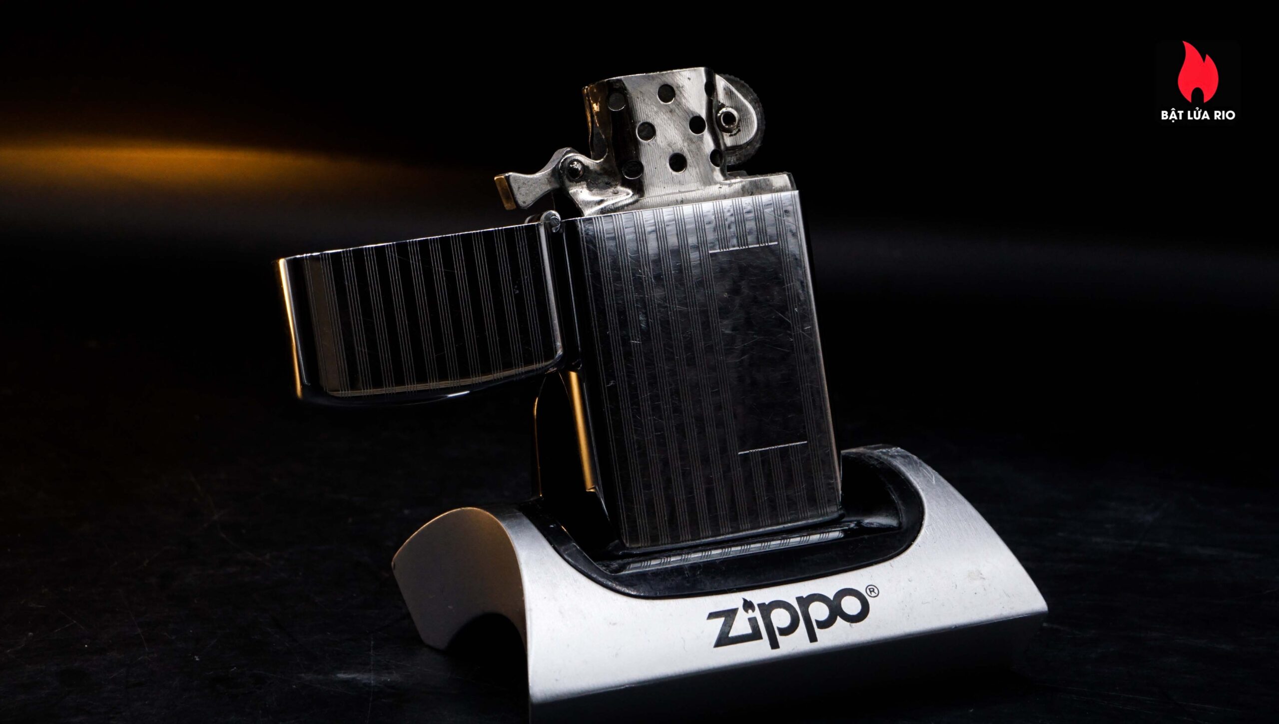 Zippo Slim Xưa 1957 – #1615 Ribbon – Cũ 1