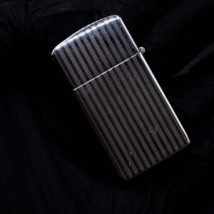 Zippo Slim Xưa 1957 – #1615 Ribbon – Cũ 11