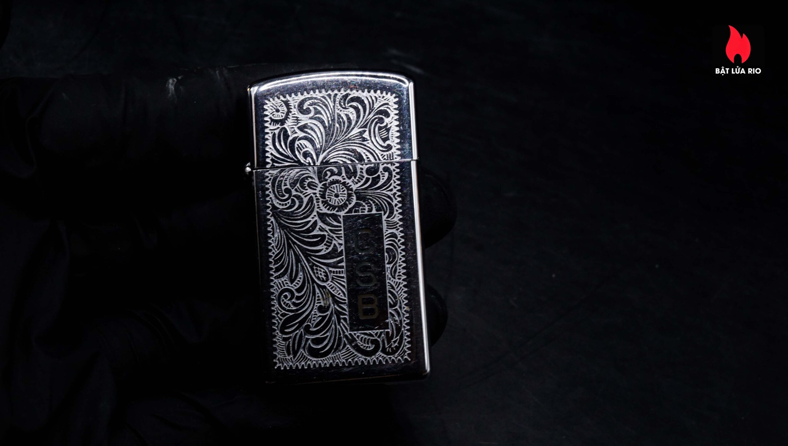 Zippo Slim Xưa 1983 – Venetian – Hoa Văn Ý – Cũ 12