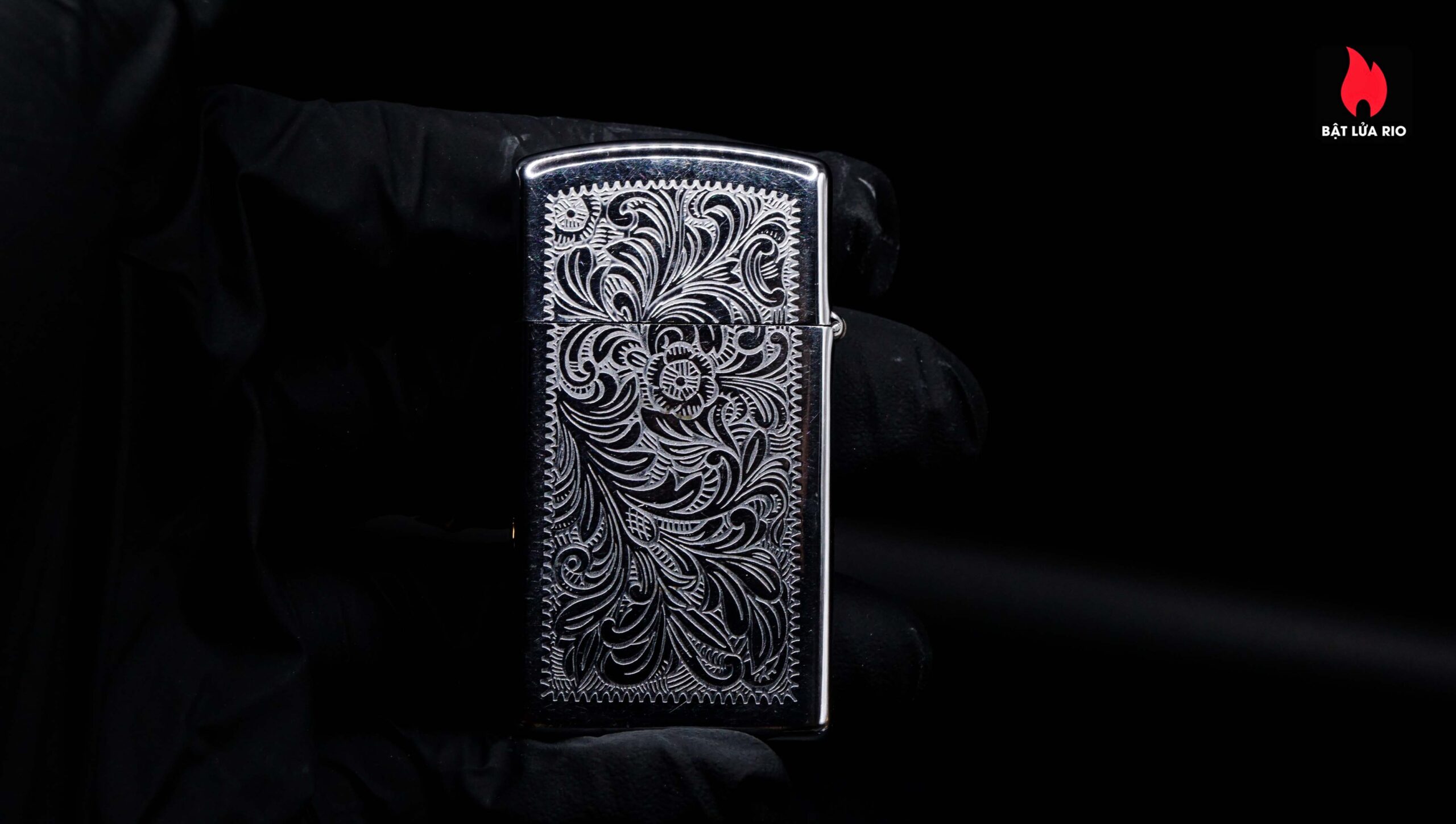 Zippo Slim Xưa 1983 – Venetian – Hoa Văn Ý – Cũ 17