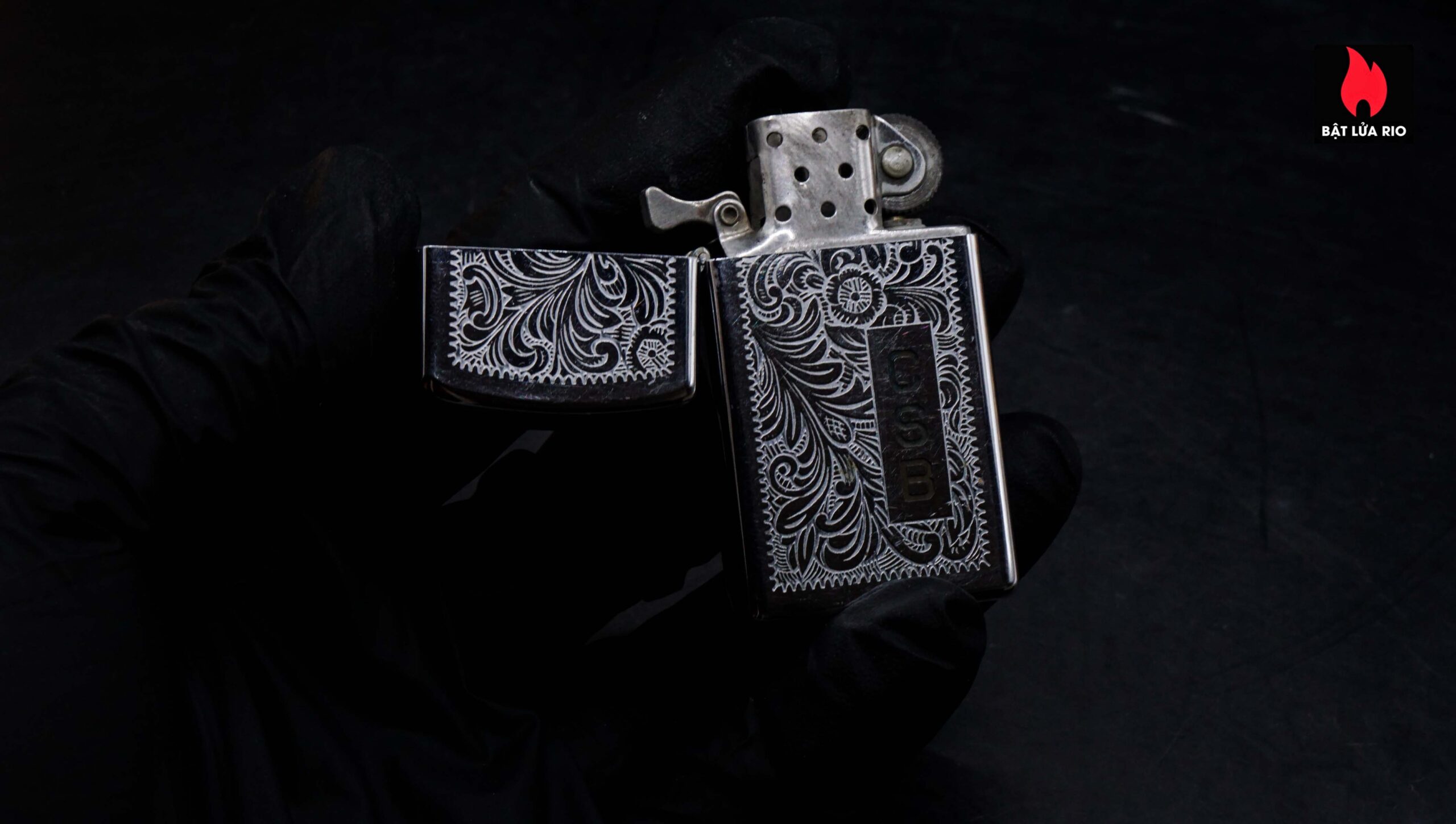 Zippo Slim Xưa 1983 – Venetian – Hoa Văn Ý – Cũ 8
