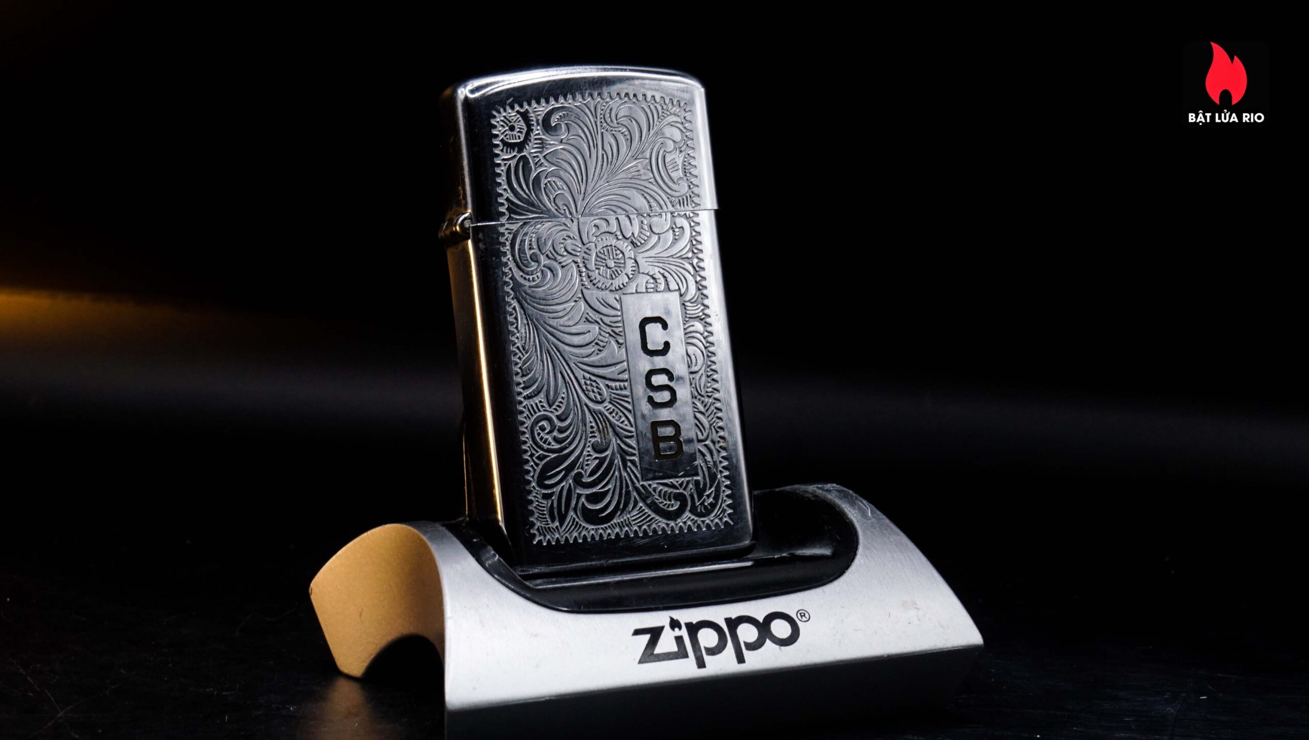 Zippo Slim Xưa 1983 – Venetian – Hoa Văn Ý – Cũ