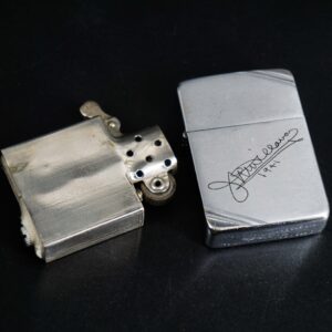Zippo Xưa 1938-1939 – Chủ Đề Chữ Ký 3