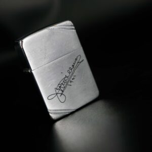 Zippo Xưa 1938-1939 – Chủ Đề Chữ Ký 9