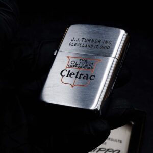 Zippo Xưa 1949-1950 – The Oliver Corporation Cletrac 11