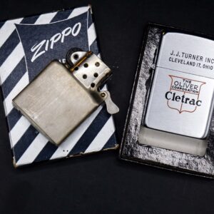 Zippo Xưa 1949-1950 – The Oliver Corporation Cletrac 21