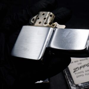 Zippo Xưa 1949-1950 – The Oliver Corporation Cletrac 27