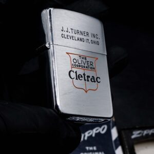 Zippo Xưa 1949-1950 – The Oliver Corporation Cletrac 33