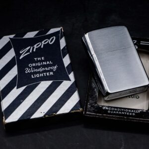 Zippo Xưa 1949-1950 – The Oliver Corporation Cletrac 8