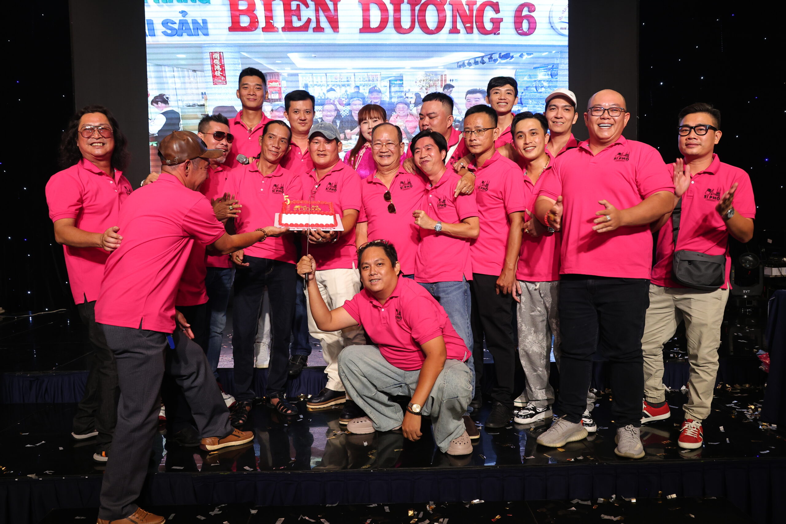 chuc mung sinh nhat 5th clb zippo si pho 26 04 2026 24 scaled