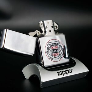 Zippo Xưa 1962 – ADCO Lion Crown Crest 5