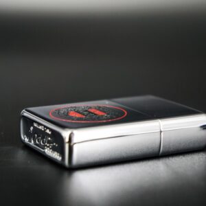 Zippo Xưa 1962 – ADCO Lion Crown Crest 8
