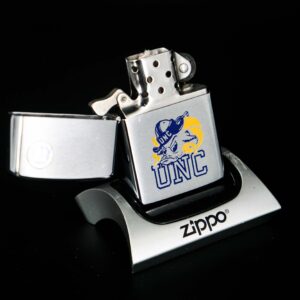 Zippo Xưa 1972 – University of North Carolina (UNC) 11