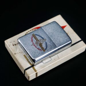 Zippo Xưa 1975 – Vanguard of Freedom United States Army – Bicentennial 1775–1975 5