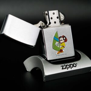 Zippo Xưa 1982 – Terrytoons Mighty Mouse 10