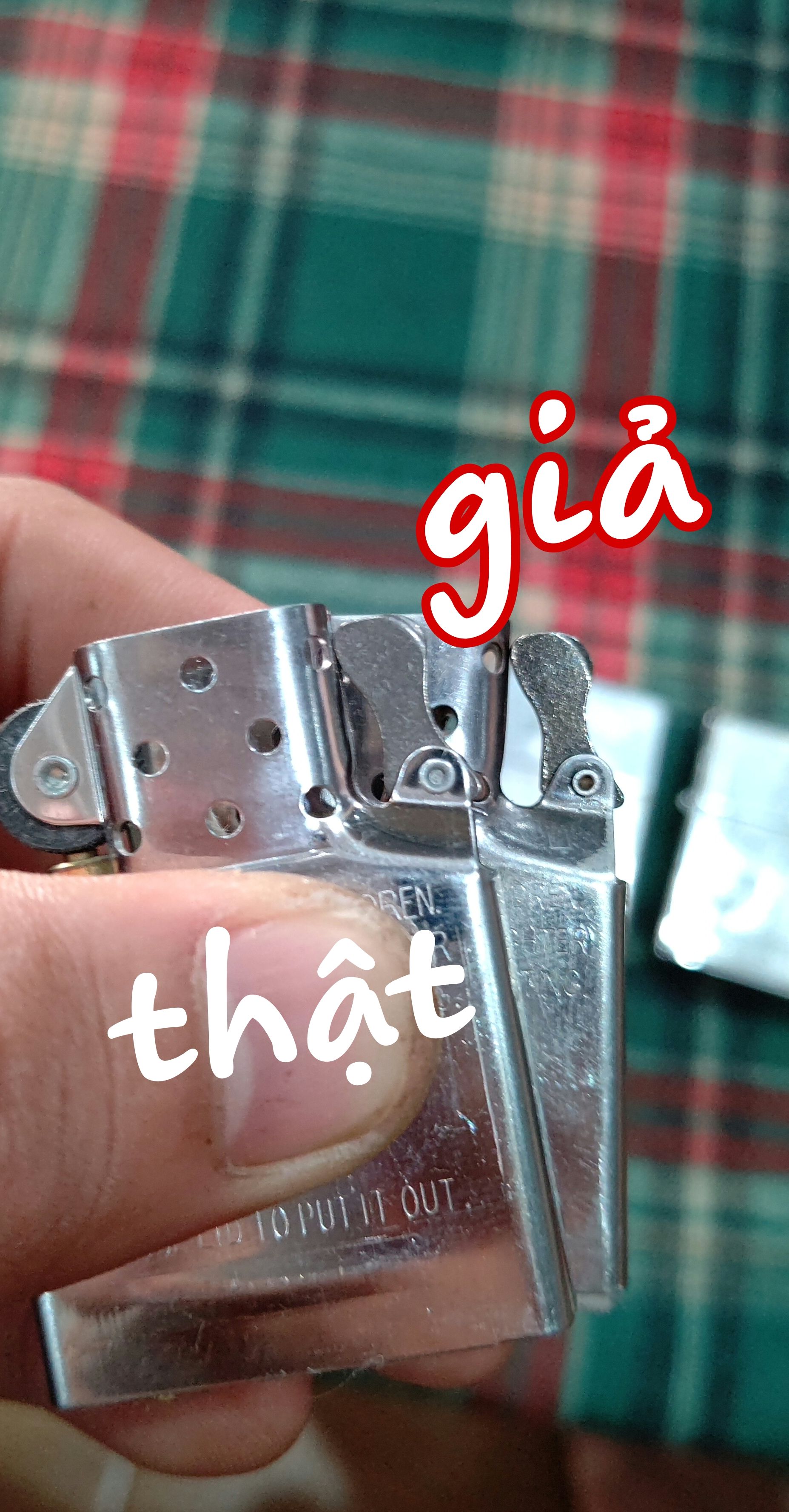 So sánh nhận biết Zippo thật giả 