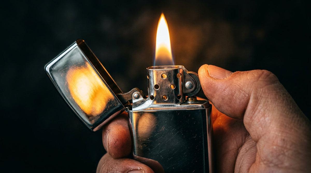 Vì Sao Zippo Không Tắt Khi Có Gió? Giải Mã Công Nghệ Chống Gió Của Bật Lửa Zippo 10 Bật lửa Zippo chống gió với ngọn lửa hoạt động trong điều kiện có gió