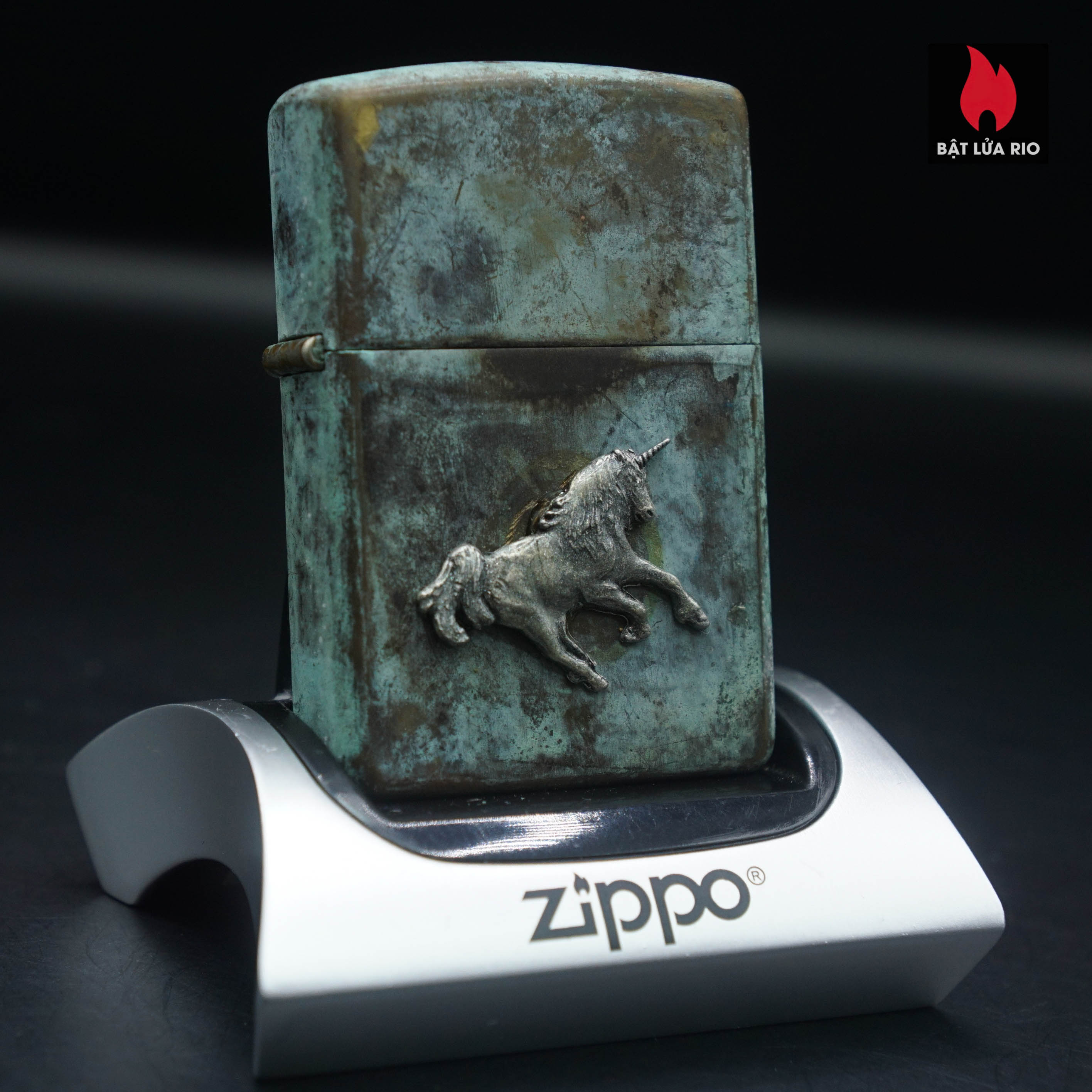 Home 43 Zippo La Mã 1991 – Đồng Phủ Giả Cổ – Miếng Ốp Dán Nổi 2 Mặt – Emblem Kỳ Lân
