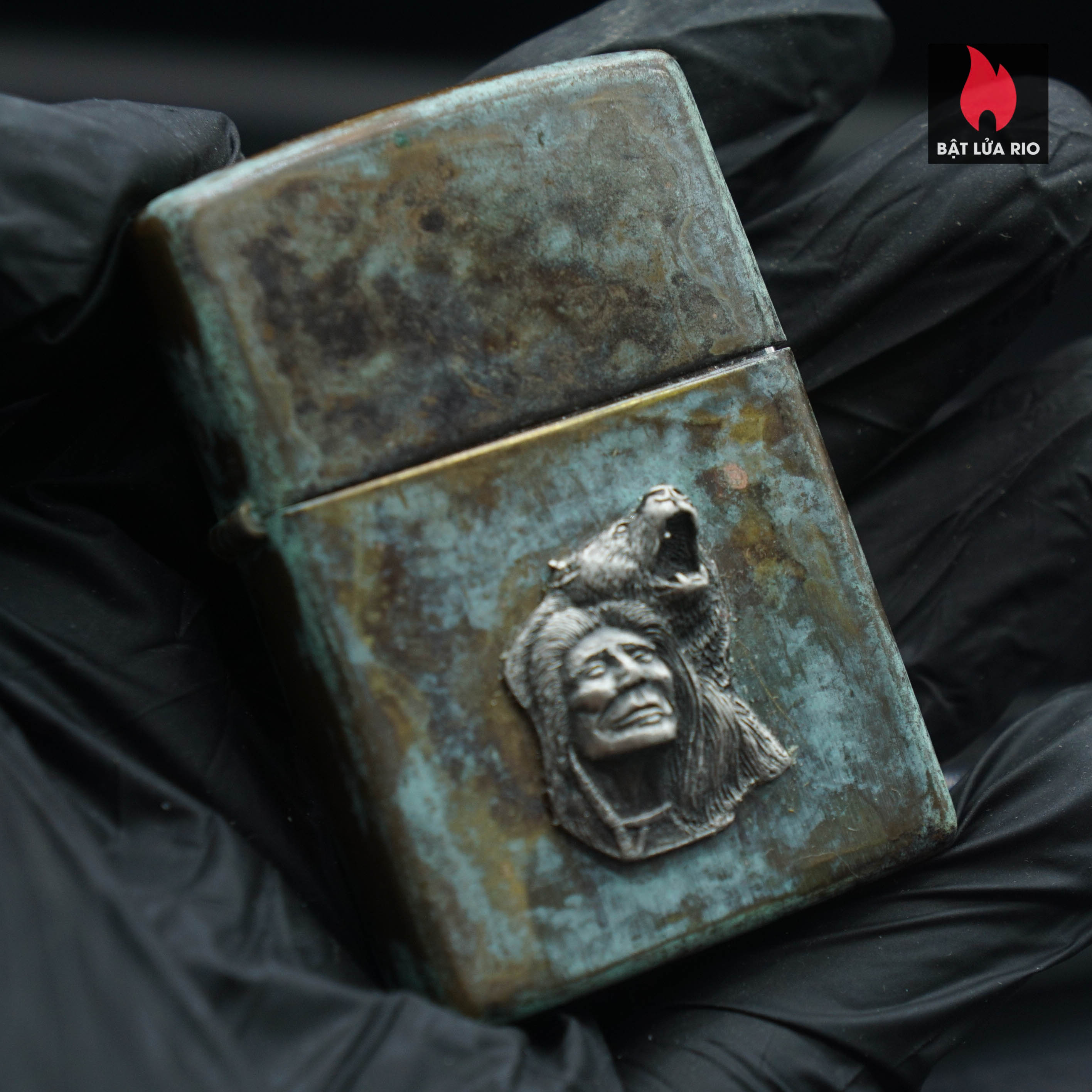 Zippo La Mã 1991 – Đồng Phủ Giả Cổ – Miếng Ốp Dán Nổi 2 Mặt – Emblem Thổ Dân Đội Đầu Gấu 37 Zippo La Mã 1991 – Đồng Phủ Giả Cổ – Miếng Ốp Dán Nổi 2 Mặt – Emblem Thổ Dân Đội Đầu Gấu 4